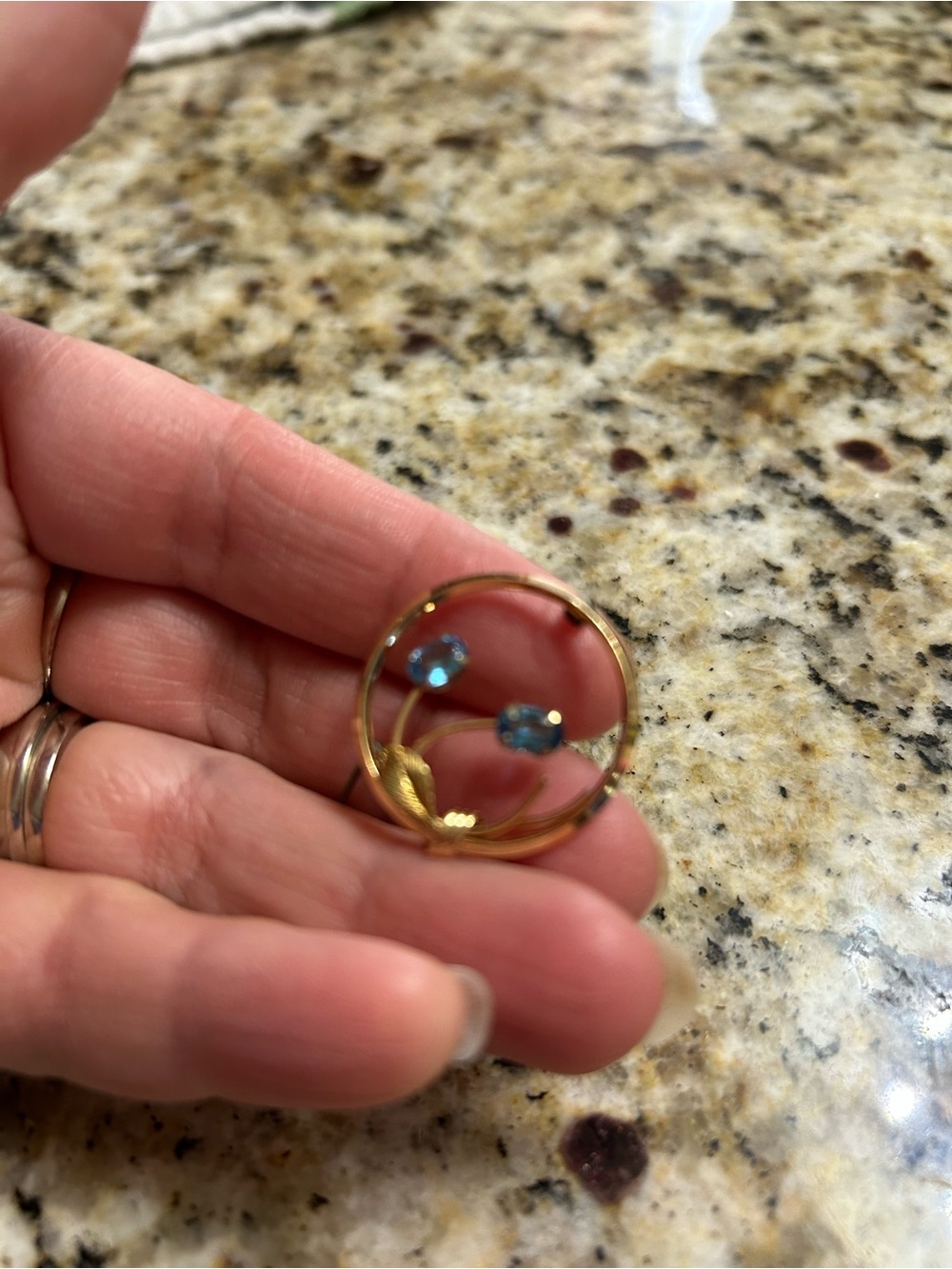 14 k Gold Round Brooch with London Blue Topaz Accent stones - Picture 2 of 5